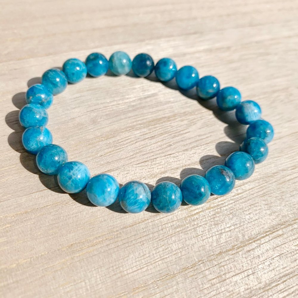 7.5mm Blue Apatite Bead Chakra Bracelet Handmade - Picture 6 of 9